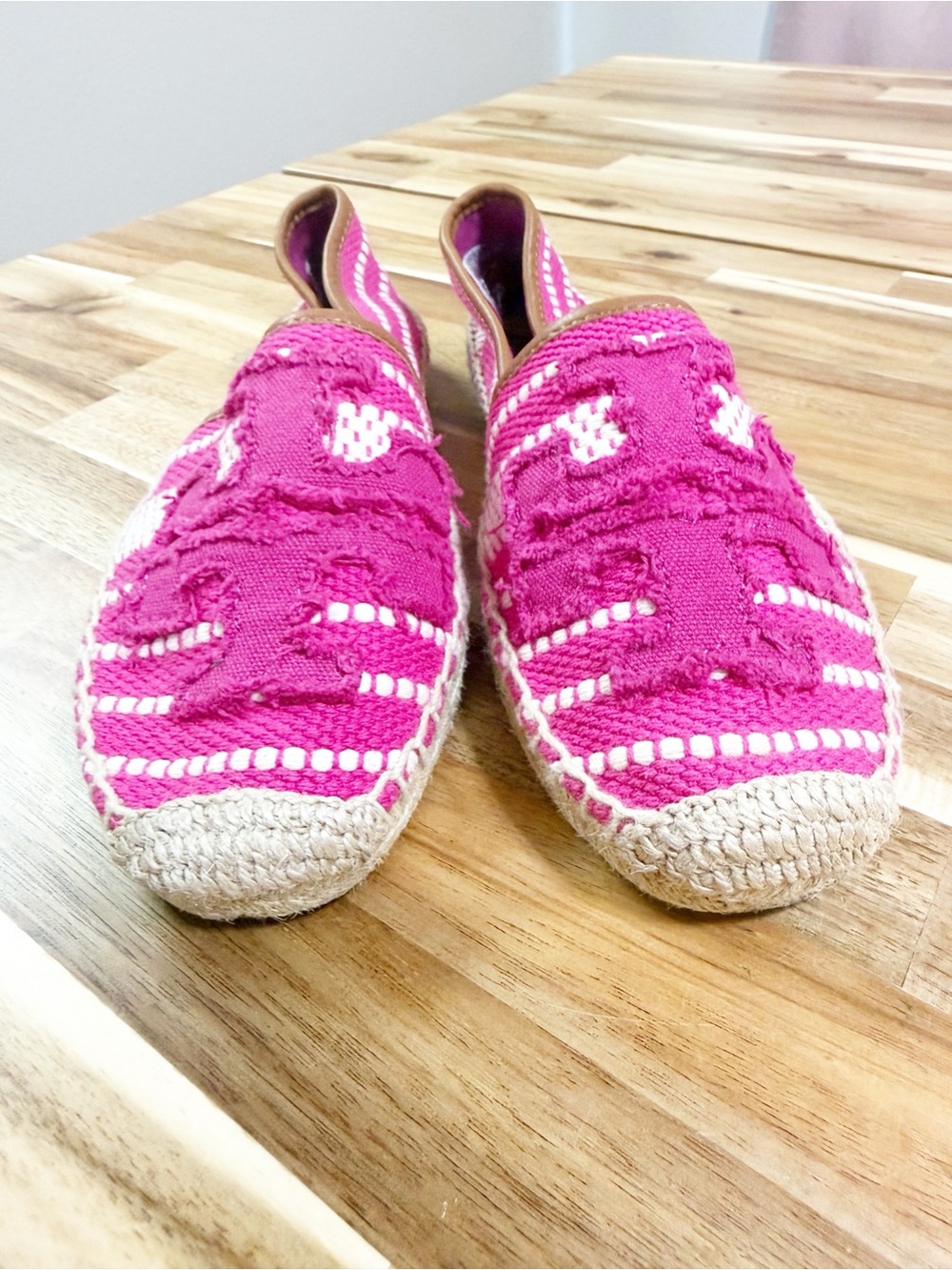 Tory Burch Shaw Espadrille in Hibiscus Flower / Royal Tan  Pink Braided Jute - Picture 3 of 9